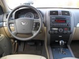 2009 Kia Borrego LX V6 Dashboard