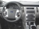 2011 Ford Flex SE Dashboard