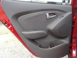 2011 Hyundai Tucson GLS Door Panel