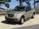 2002 Ford Explorer Sport Trac  Front 3/4 View