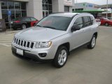 2011 Jeep Compass 2.4 Front 3/4 View