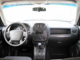 2009 Jeep Patriot Sport Dashboard