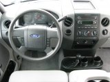 2004 Ford F150 STX SuperCab 4x4 Dashboard