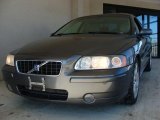 2005 Titanium Gray Metallic Volvo S60 2.5T #45690130