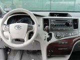 2011 Toyota Sienna XLE Dashboard