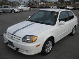 2005 Hyundai Accent GLS Coupe Front 3/4 View