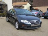 Blue Graphite Metallic Volkswagen Passat in 2006