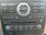 2011 Nissan Pathfinder SV 4x4 Controls