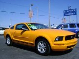 2008 Grabber Orange Ford Mustang V6 Deluxe Coupe #4560640