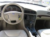 2004 Volvo V70 2.4 Dashboard