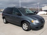 2005 Magnesium Green Pearl Dodge Caravan SXT #46092098