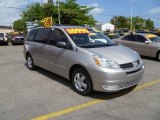 2004 Toyota Sienna LE