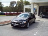 2011 Volvo S60 T6 AWD Front 3/4 View