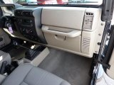 2004 Jeep Wrangler Sahara 4x4 Dashboard