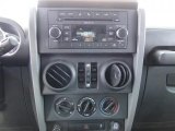 2010 Jeep Wrangler Unlimited Sport Controls