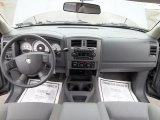 2006 Dodge Dakota SLT TRX4 Club Cab 4x4 Dashboard