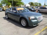 2005 Magnesium Pearl Dodge Magnum SE #46244651