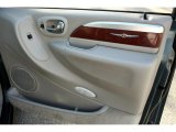 2005 Chrysler Town & Country Limited Door Panel