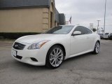 Moonlight White Infiniti G in 2010
