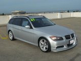 2007 BMW 3 Series 328i Wagon Front 3/4 View