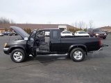 2000 Nissan Frontier SE V6 Extended Cab 4x4 Exterior