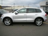 Cool Silver Metallic Volkswagen Touareg in 2011