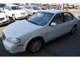 2000 Icelandic Pearl Nissan Maxima SE #46344839