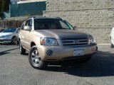 2006 Sonora Gold Metallic Toyota Highlander V6 4WD #46345263