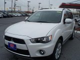 2011 Diamond White Pearl Mitsubishi Outlander SE AWD #46397561