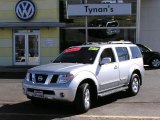 2005 Silver Lightning Metallic Nissan Pathfinder SE 4x4 #4614483