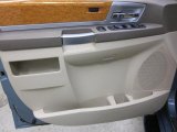 2010 Chrysler Town & Country Limited Door Panel