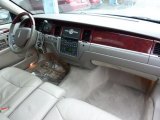 2005 Lincoln Town Car Signature Limited Dashboard
