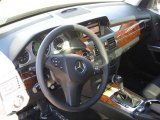 2011 Mercedes-Benz GLK 350 4Matic Dashboard