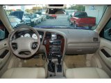 2001 Nissan Pathfinder LE 4x4 Dashboard
