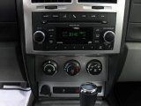 2010 Dodge Nitro SXT 4x4 Controls