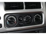 2001 Mitsubishi Montero Sport 3.5XS 4x4 Controls