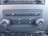 2010 Nissan Titan SE King Cab Controls