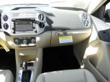 2011 Volkswagen Tiguan SE Dashboard
