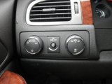2011 GMC Yukon SLE 4x4 Controls