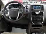 2011 Chrysler Town & Country Touring Dashboard