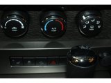 2011 Jeep Liberty Limited 4x4 Controls