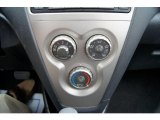 2009 Toyota Yaris Sedan Controls