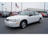 2005 Chevrolet Classic Summit White