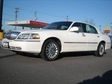 2003 Vibrant White Lincoln Town Car Signature #4656125