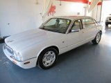 2001 Jaguar XJ Vanden Plas Data, Info and Specs