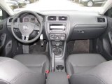 2011 Volkswagen Jetta SE Sedan Dashboard