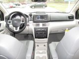 2011 Volkswagen Routan SE Dashboard