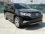 2011 Toyota Highlander Limited Front 3/4 View