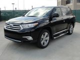 2011 Toyota Highlander Limited Front 3/4 View