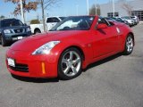 2007 Nissan 350Z Enthusiast Roadster Front 3/4 View